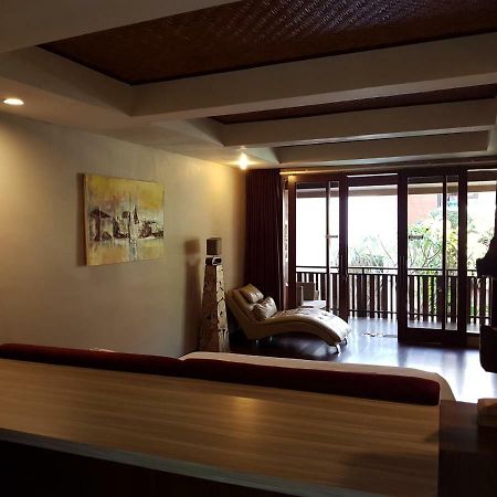 Narisha Guesthouse Kupang  Luaran gambar